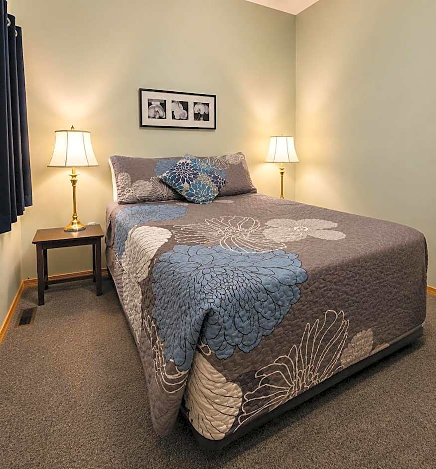 NEWCASTLE COUNTRY INN