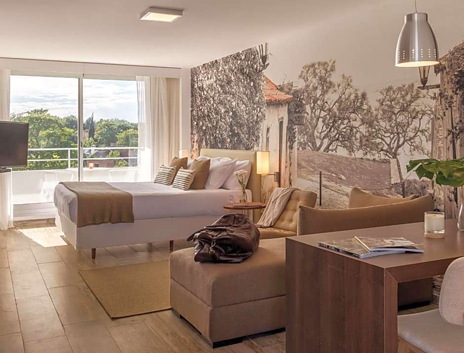 Dazzler by Wyndham Colonia