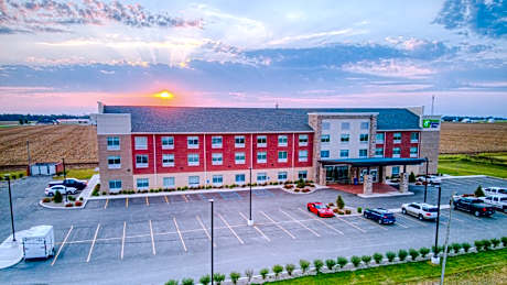 Holiday Inn Express and Suites Remington By IHG