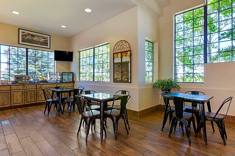 Best Western Paint Pony Lodge