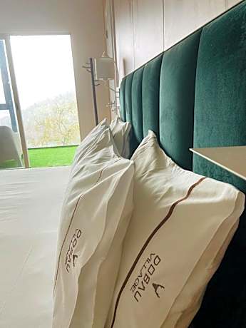 King Room with Spa Bath