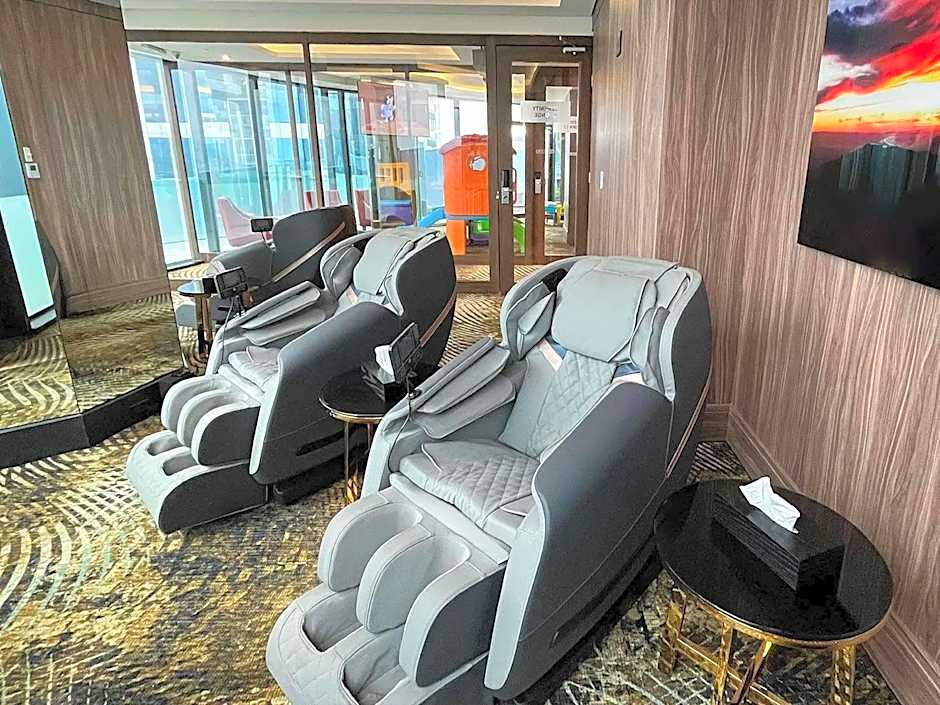 Safi Royal Luxury Metropolitan