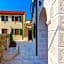 Hostel Dvor