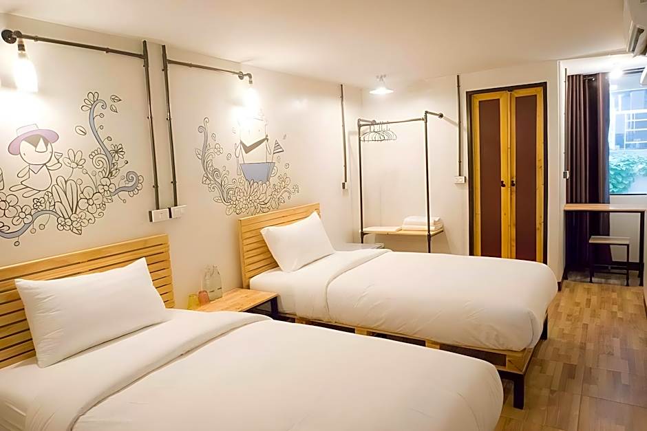 QBix Hotel