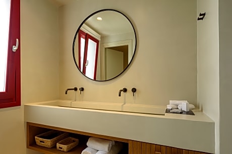 Deluxe Suite with private Pool & heated Jacuzzi