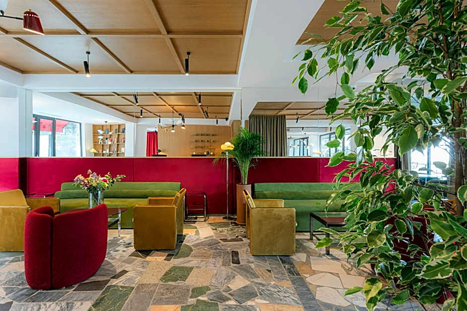 Castor & Pollux Hotel