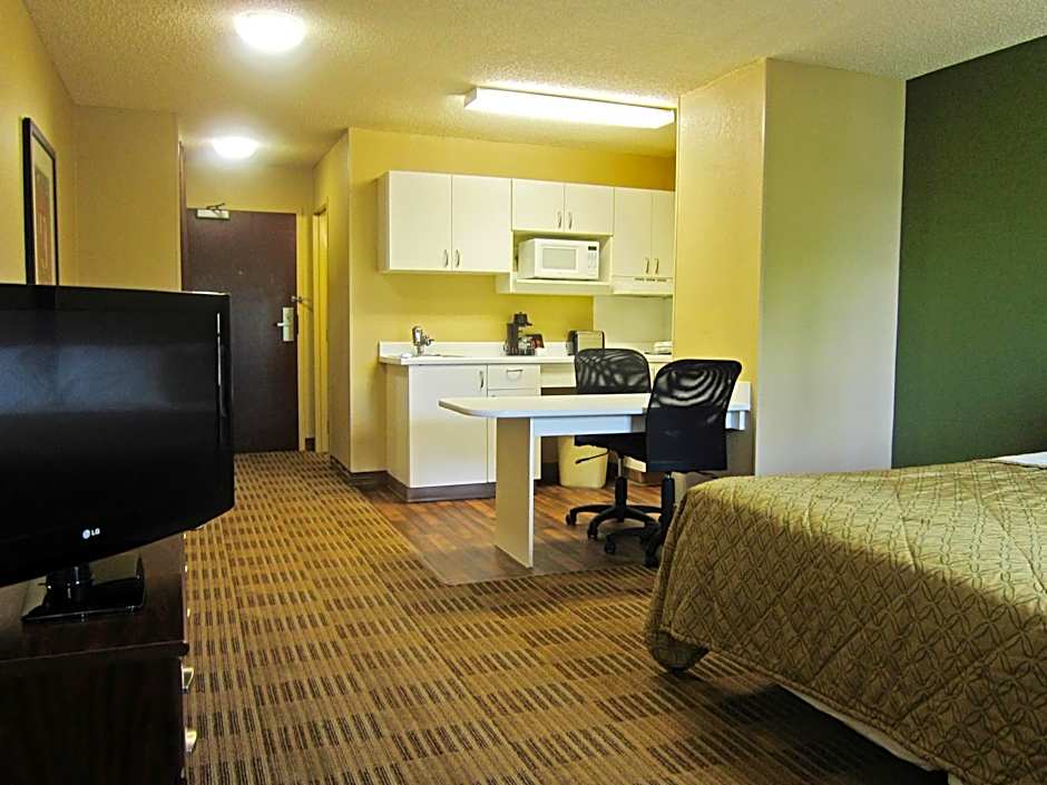 Extended Stay America Suites - Toledo - Holland