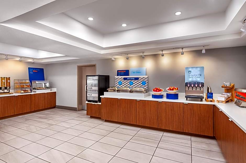 Holiday Inn Express Fresno River Park Highway 41 By IHG