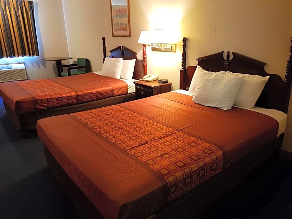 Denison Inn & Suites