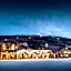 Hotel Base Camp Lodge