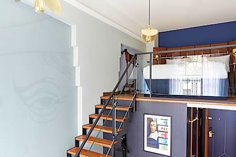 Premium Loft Queen Room