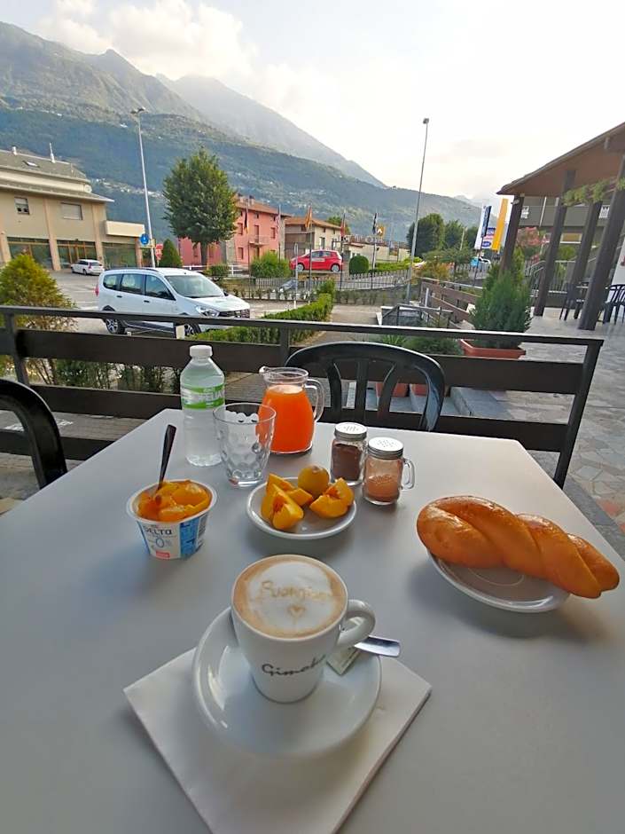 Hotel Rezia Valtellina