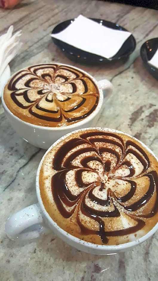 Royal Albert Apartments Hotel