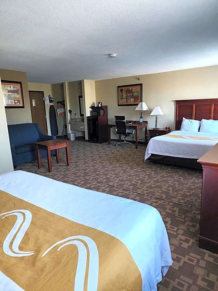 Quality Inn I-70 at Wanamaker