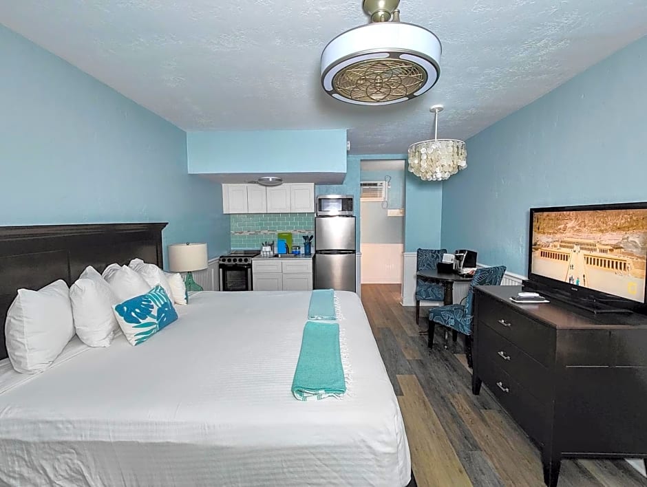 Tahitian Beach Resort – Treasure Island, FL