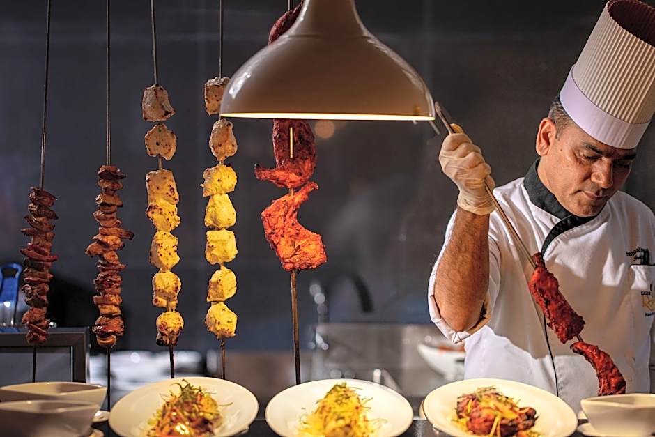 Earl's Regency Hotel