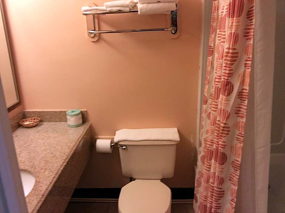 Village Inn Annapolis MD