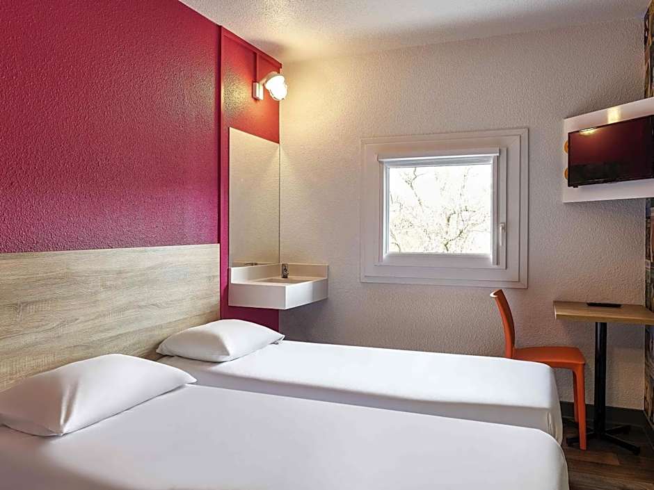 HotelF1 Bourges Le Subdray