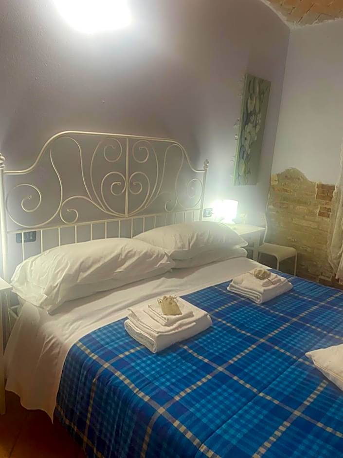 B&B Happiness in the Country