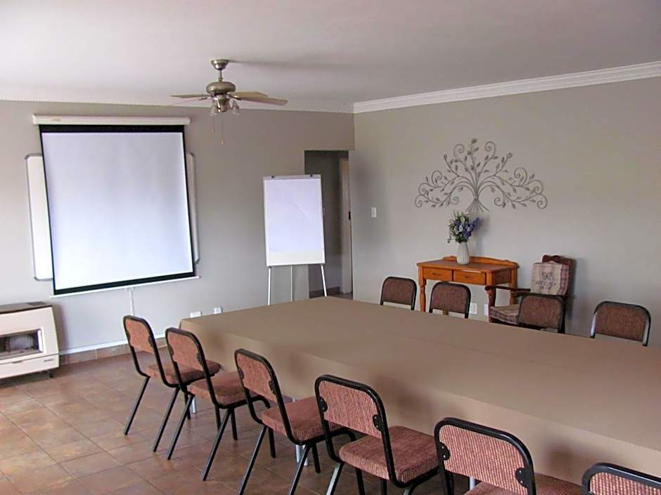 Aero Lodge Guest House