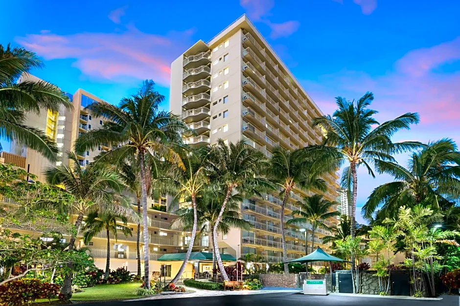 The Courtyard by Marriott Waikiki Beach