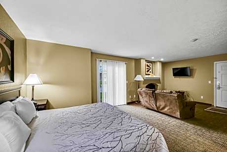 King Bed Suite