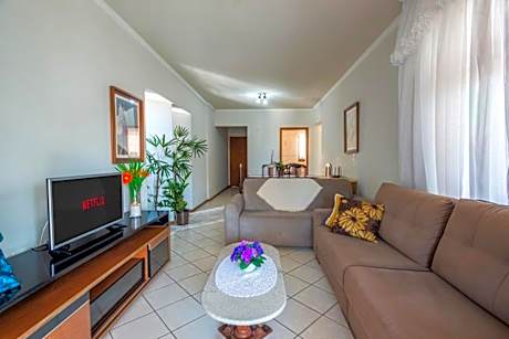 CLTW202 - Apê quadra mar com churasqueira, 2 vagas