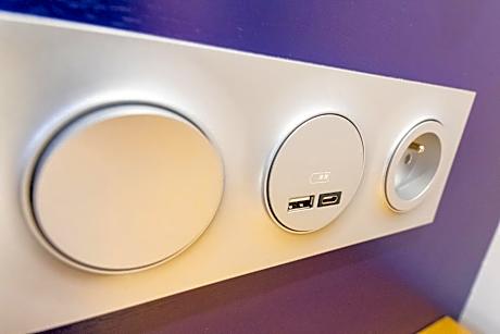 Standard Twin Room with Two Single Beds - Mid Floor