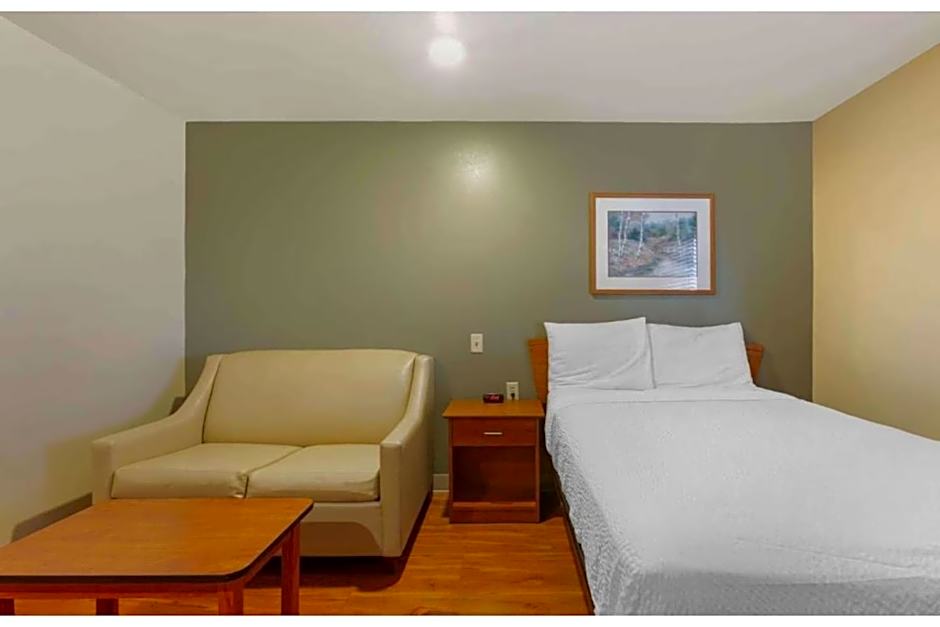 Studio 6 Extended Stay Birmingham Pelham AL