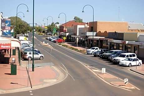 Cobar Town & Country Motor Inn