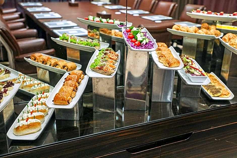 Crowne Plaza Hamra Beirut By IHG
