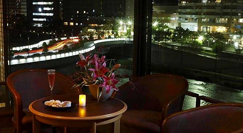 Takarazuka Onsen Hotel Wakamizu