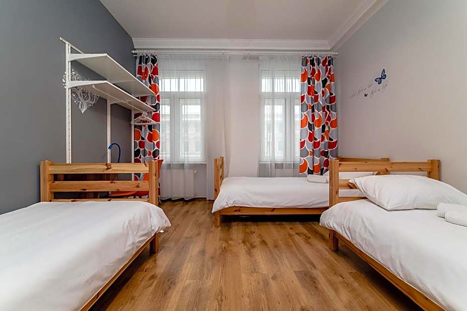 Orange Cat Rooms