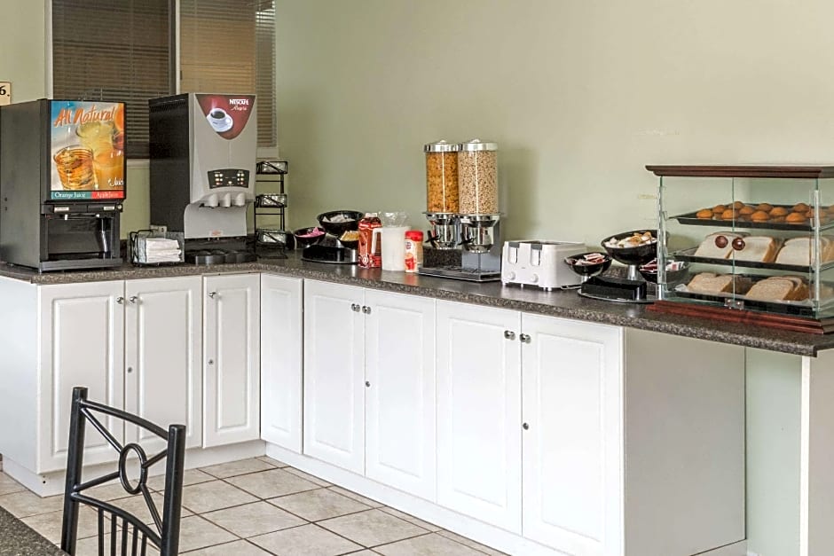 Knights Inn Bracebridge