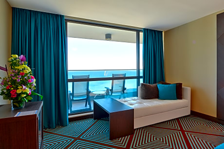 Superior Room with Resort View and Balcony - Free Parking, Wellness package