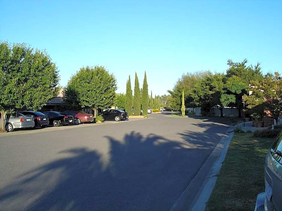 Paradise Lakes Motel Shepparton