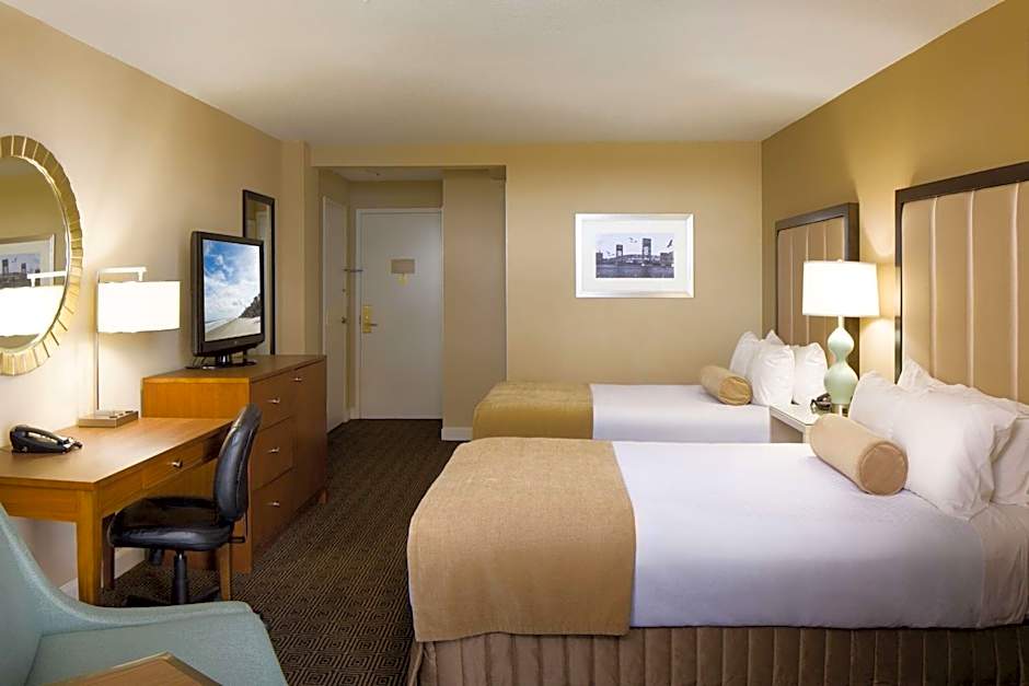 DoubleTree by Hilton Hotel Jacksonville Riverfront