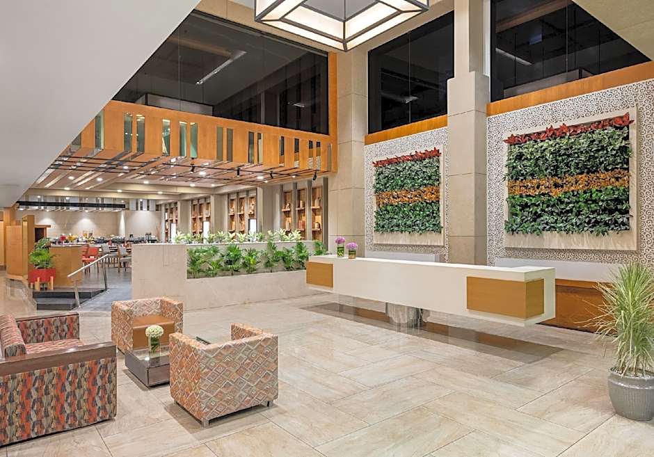 Ginger Kochi, MG Road