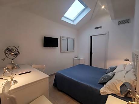 Double or Twin Room with Shower