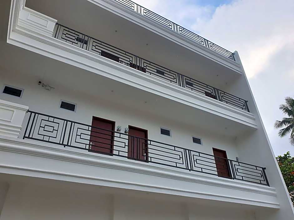 OYO 90536 Wenasia Residence – Manado, CA