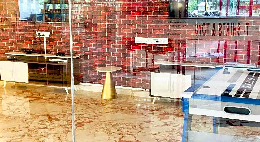 Poppys Pleasant Stay