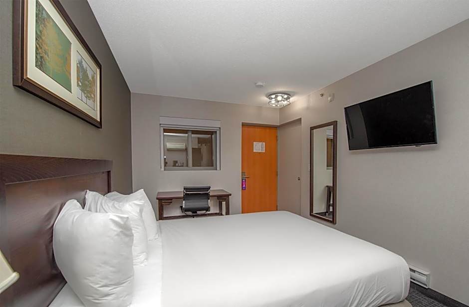 Coast Lethbridge Hotel & Conference Centre