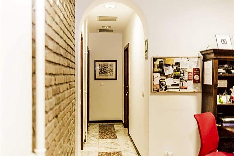 Maison Colosseo (Via dei Querceti 24)