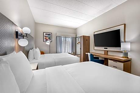 Queen Room with Two Queen Beds - Non-Smoking