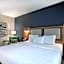 La Quinta Inn & Suites by Wyndham Chattanooga Downtown/South