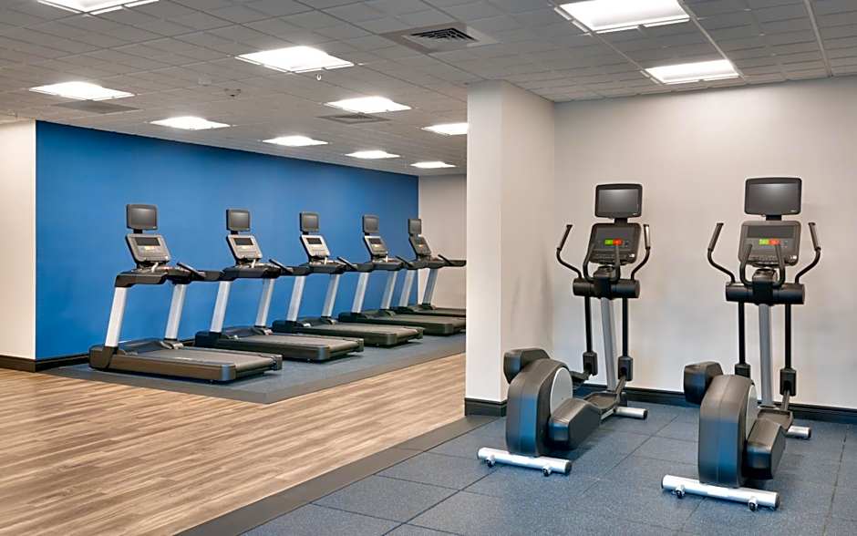 Holiday Inn Express & Suites Gainesville I-75 By IHG