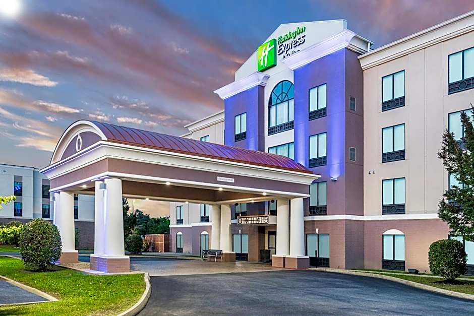 Holiday Inn Express Hotel & Suites Newport South By IHG
