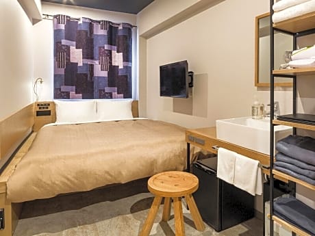 Single Room with Shared Shower and Toilet
