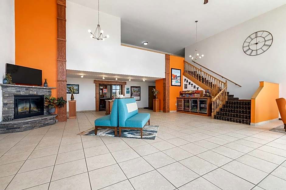 Howard Johnson Hotel & Suites by Wyndham Oacoma