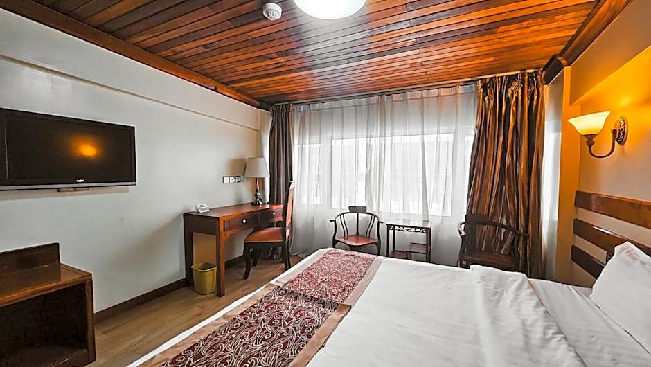 Eastland Hotel